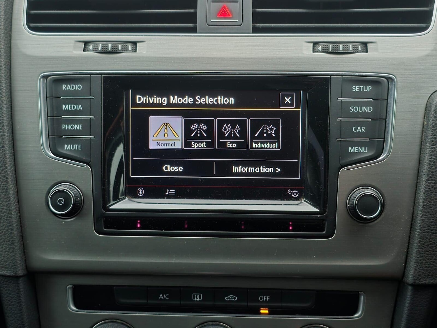 Used Volkswagen Golf 2014 for sale - 76809247: Photo 27