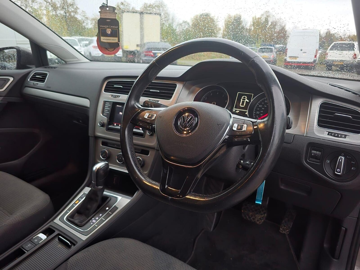 Used Volkswagen Golf 2014 for sale - 76809247: Photo 32