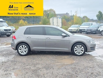 Used Volkswagen Golf 2014 for sale - 76809247: Photo