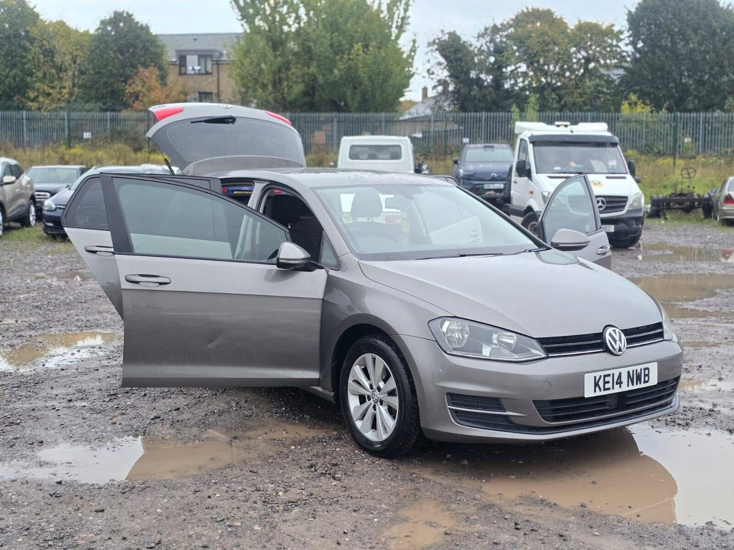 Used Volkswagen Golf 2014 for sale - 76809247: Photo 6