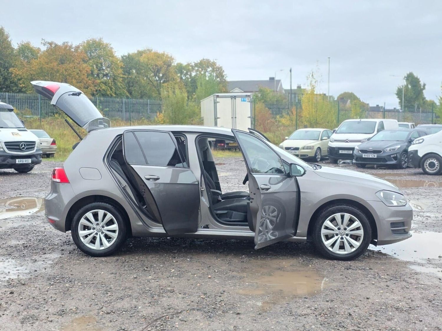 Used Volkswagen Golf 2014 for sale - 76809247: Photo 8