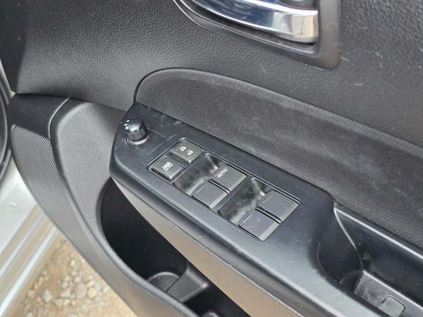 Used Suzuki Swift 2015 for sale - 75481677: Photo 24