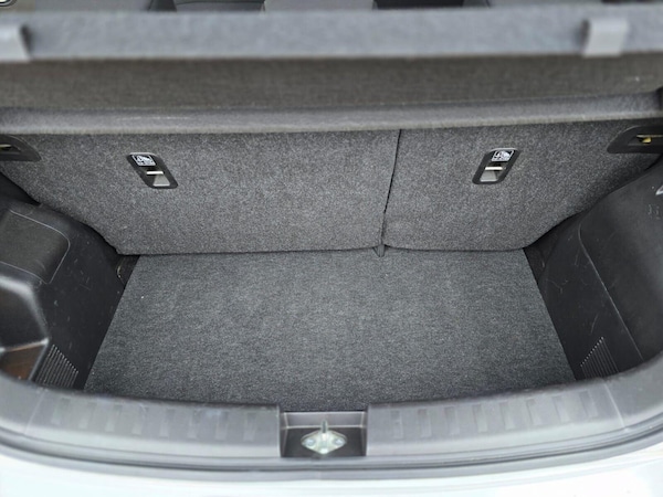 Used Suzuki Swift 2015 for sale - 75481677: Photo 30