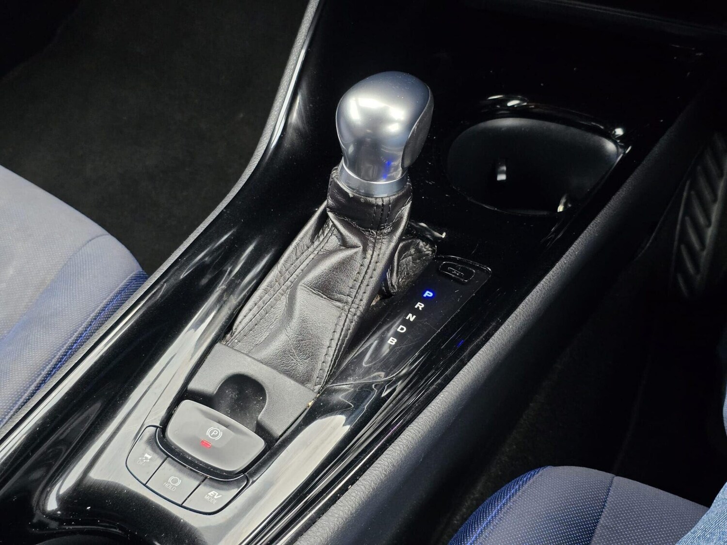 Used Toyota C-HR 2017 for sale - 77533829: Photo 19