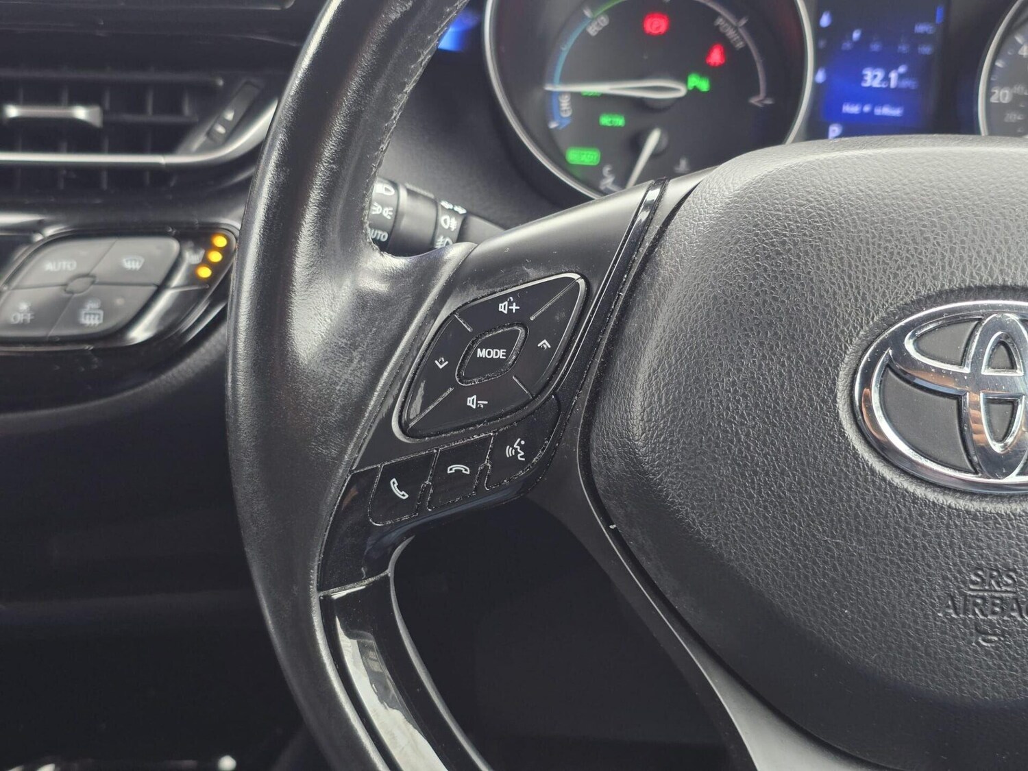 Used Toyota C-HR 2017 for sale - 77533829: Photo 25