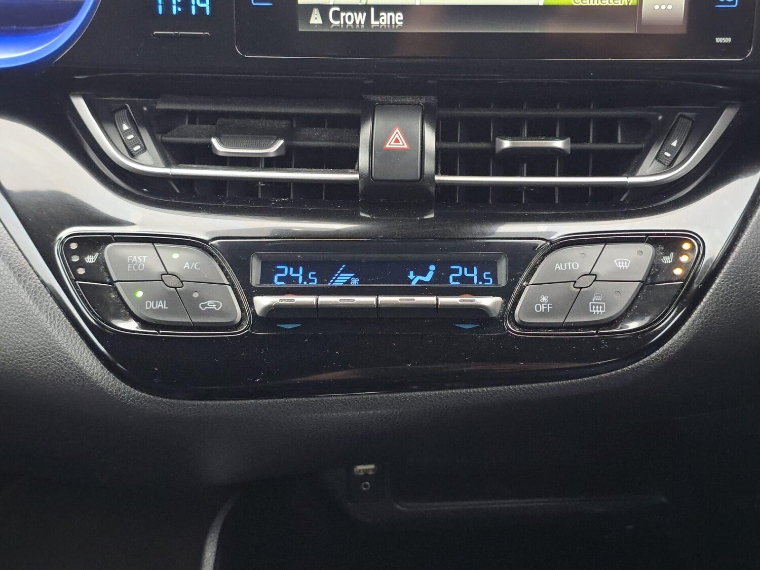 Used Toyota C-HR 2017 for sale - 77533829: Photo 29