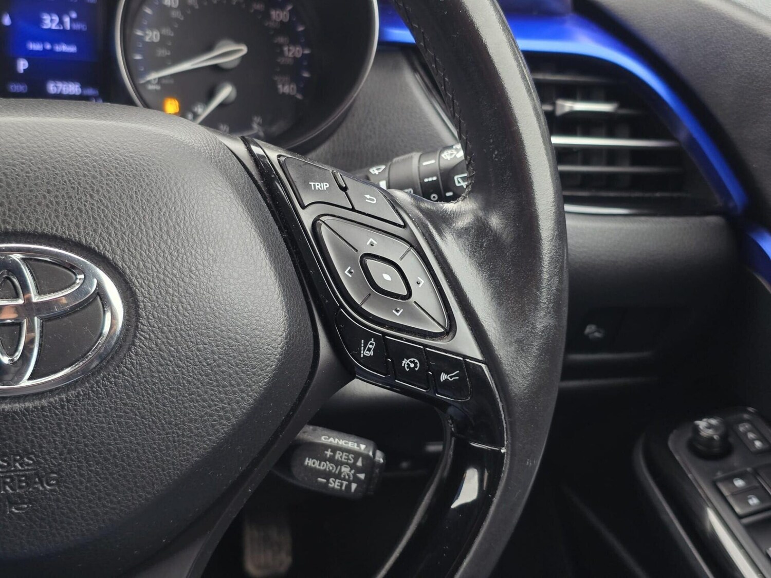 Used Toyota C-HR 2017 for sale - 77533829: Photo 33