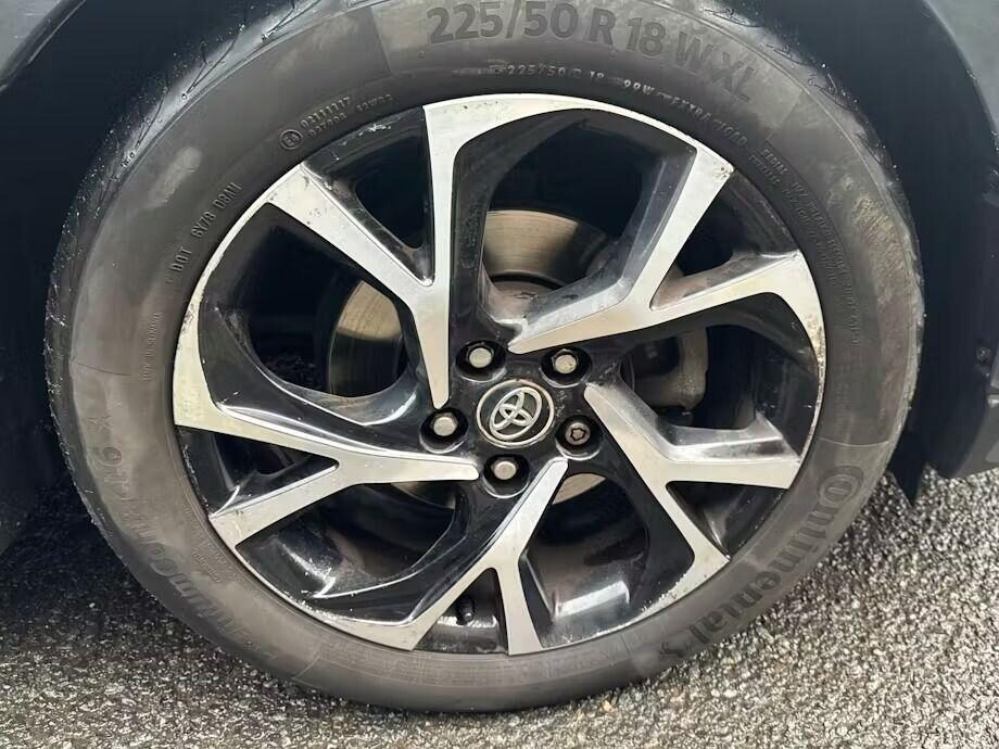 Used Toyota C-HR 2017 for sale - 77533829: Photo 7