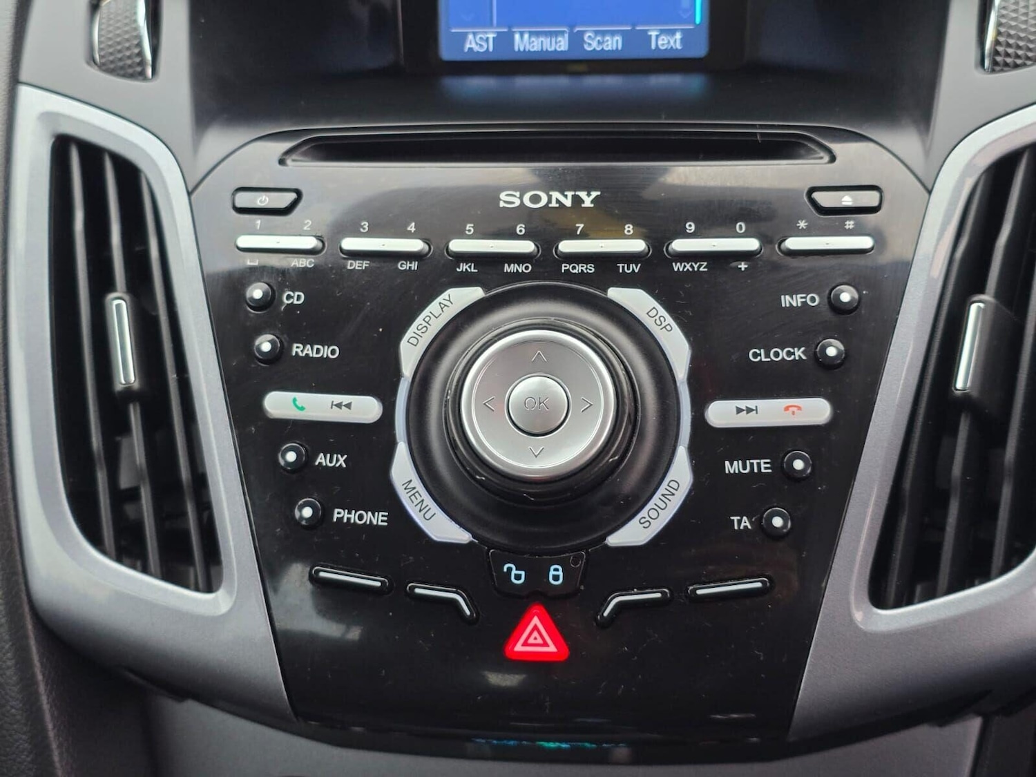 Used Ford Focus 2012 for sale - 77044763: Photo 31