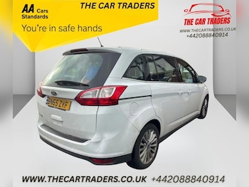 Used Ford Grand C-Max 2015 for sale - 76883900: Photo