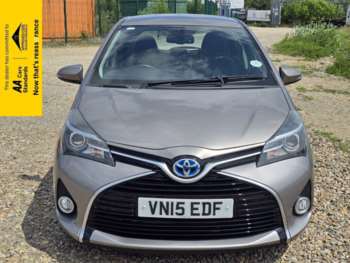 Used Toyota Yaris 2015 for sale - 74611545: Photo