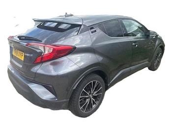 Used Toyota C-HR 2018 for sale - 78633119: Photo