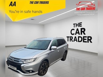 Used Mitsubishi Outlander 2018 for sale - 76304990: Photo 2