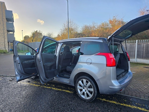 Used Peugeot 5008 2015 for sale - 75426182: Photo 10