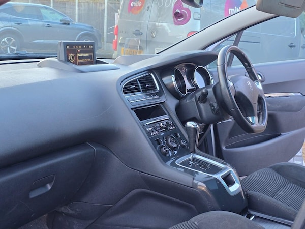 Used Peugeot 5008 2015 for sale - 75426182: Photo 19