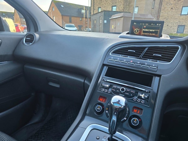 Used Peugeot 5008 2015 for sale - 75426182: Photo 22