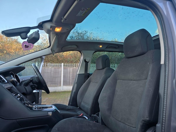 Used Peugeot 5008 2015 for sale - 75426182: Photo 44