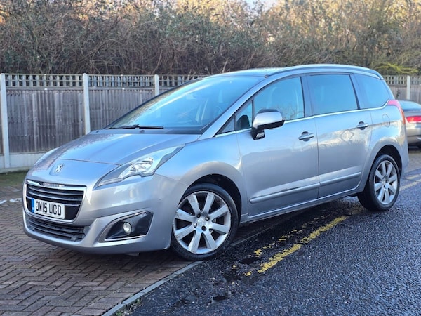 Used Peugeot 5008 2015 for sale - 75426182: Photo 8