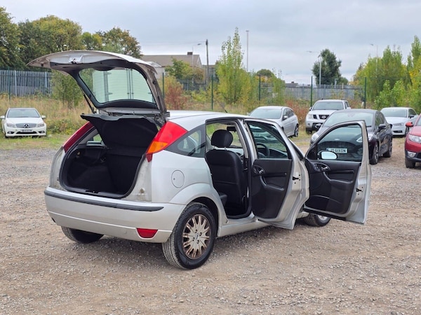 Used Ford Focus 2003 for sale - 76287058: Photo 15