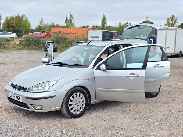 Used Ford Focus 2003 for sale - 76287058: Photo 8