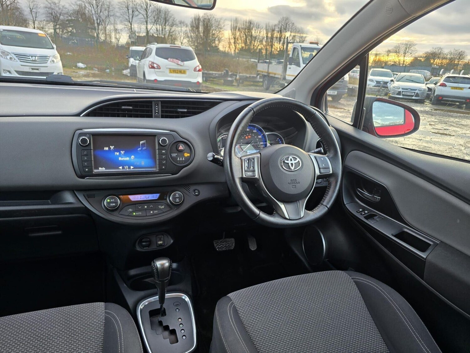 Used Toyota Yaris 2014 for sale - 77026421: Photo 19