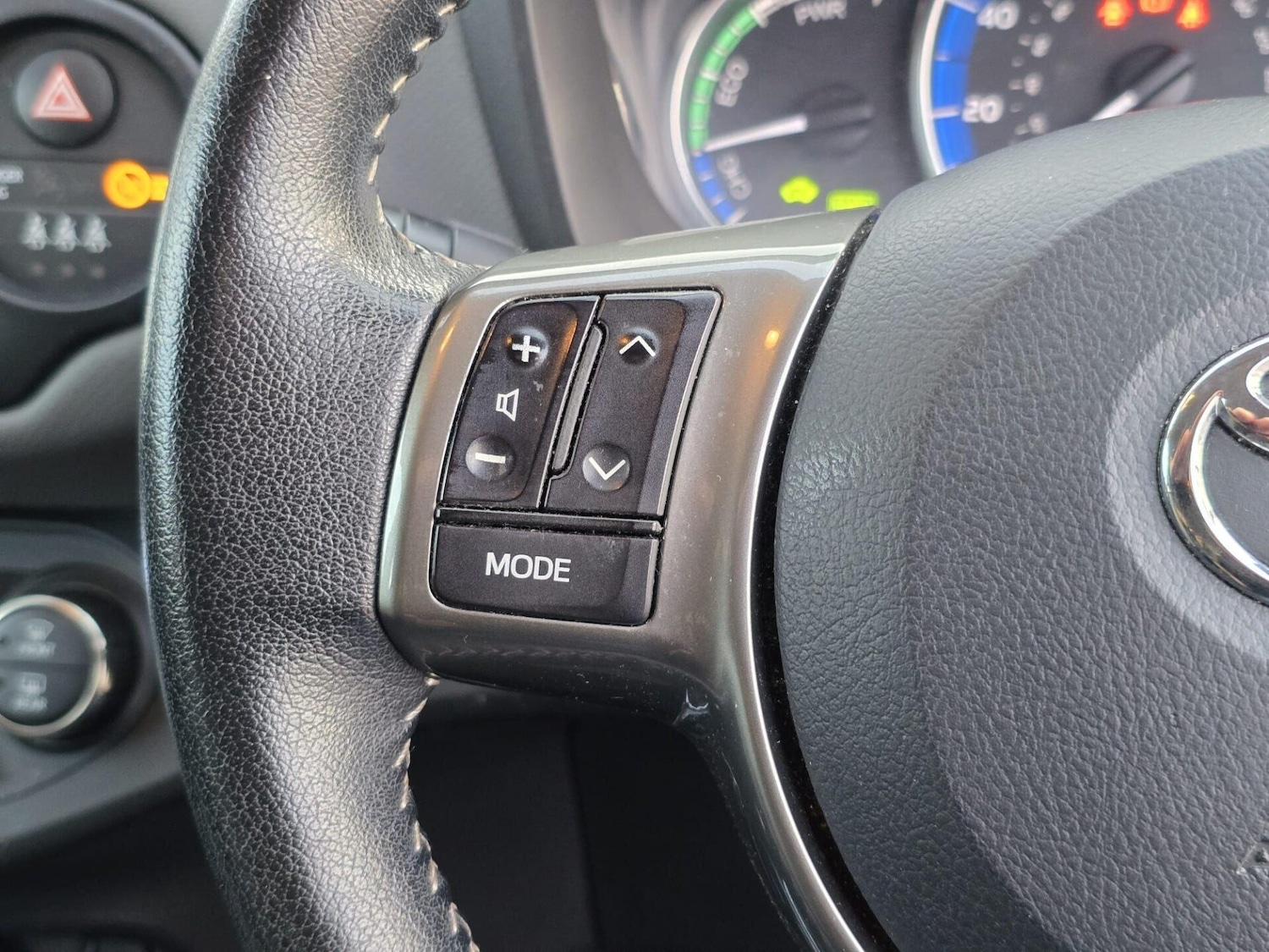 Used Toyota Yaris 2014 for sale - 77026421: Photo 22