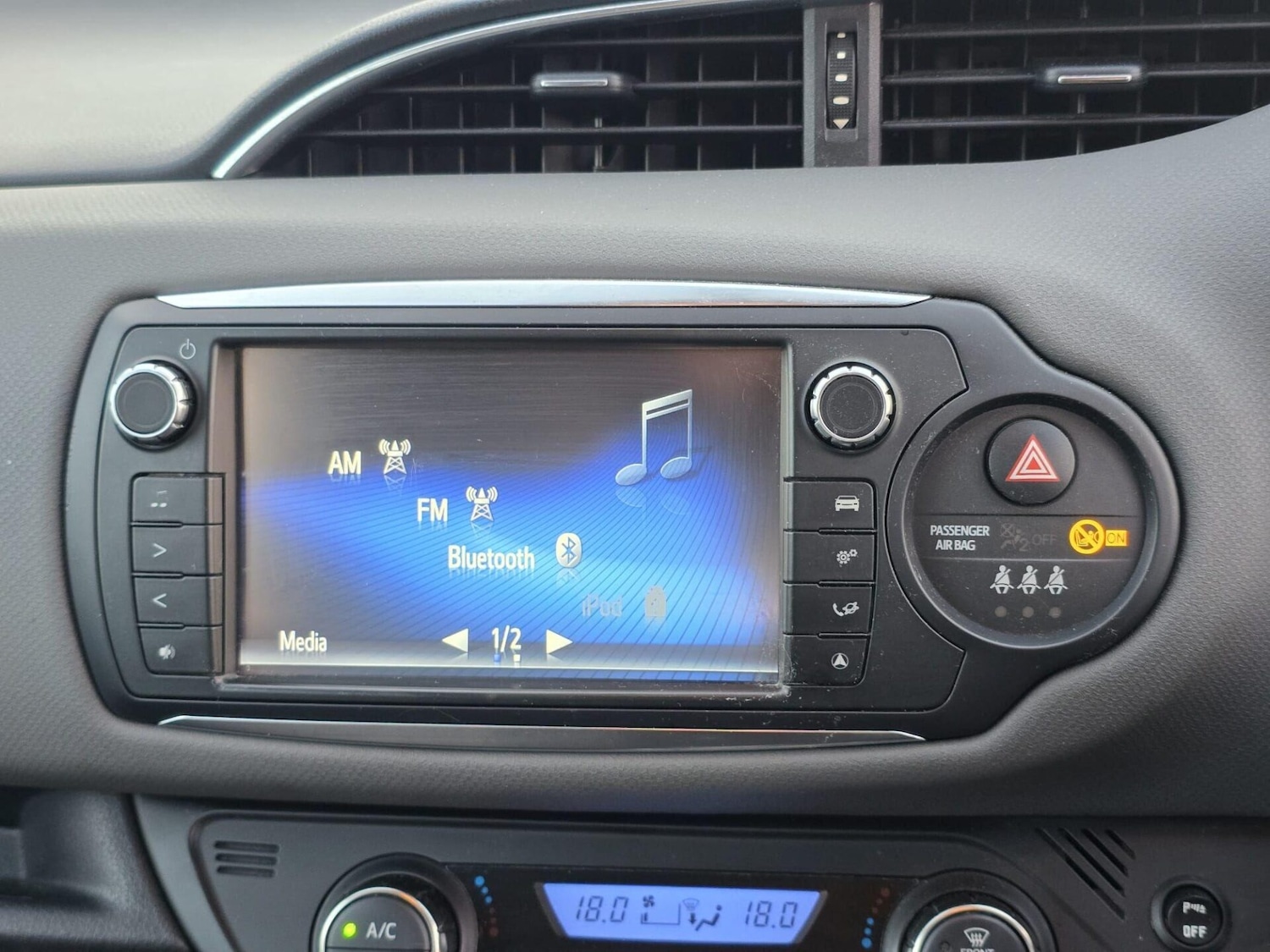 Used Toyota Yaris 2014 for sale - 77026421: Photo 24