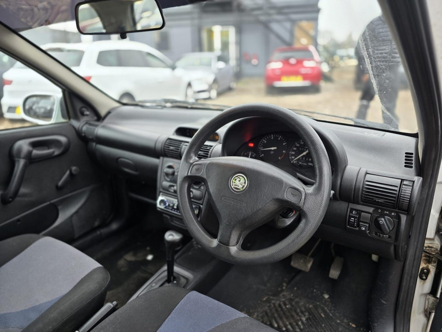 Used Vauxhall Corsa 1999 for sale - 77818147: Photo 12