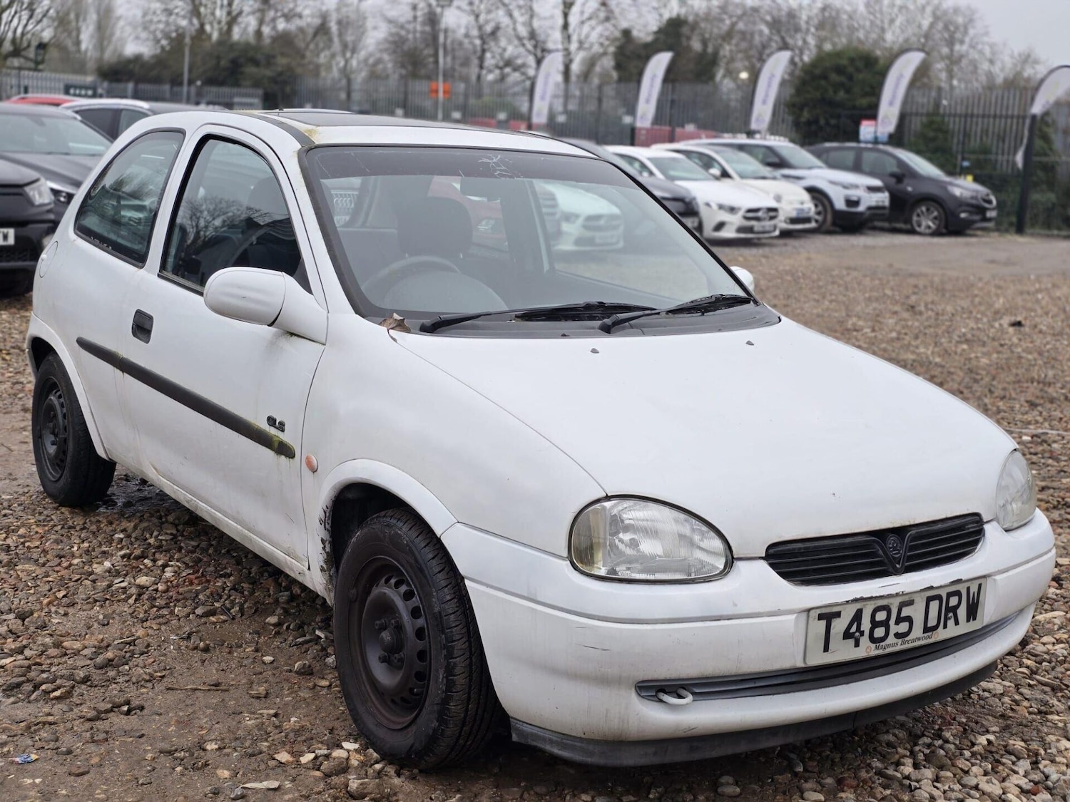 Used Vauxhall Corsa 1999 for sale - 77818147: Photo 5