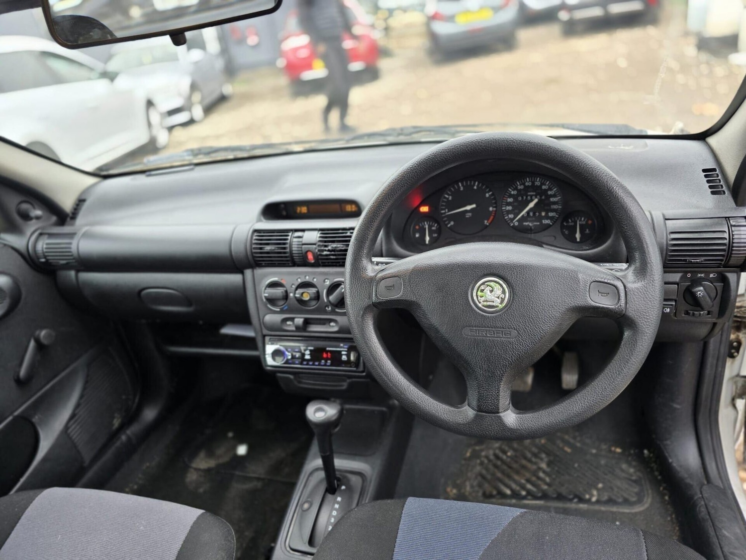 Used Vauxhall Corsa 1999 for sale - 77818147: Photo 9