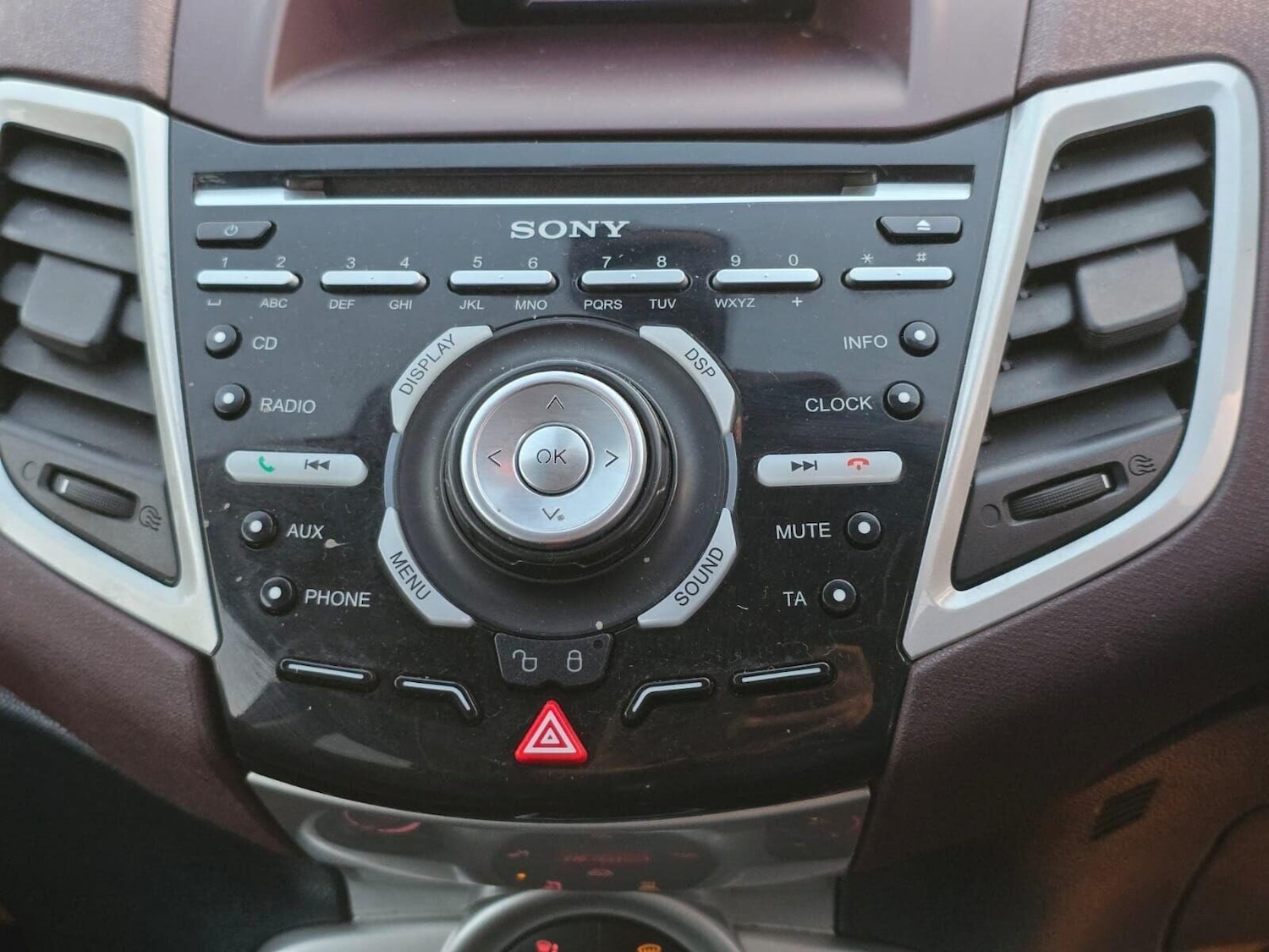 Used Ford Fiesta 2010 for sale - 77055992: Photo 53