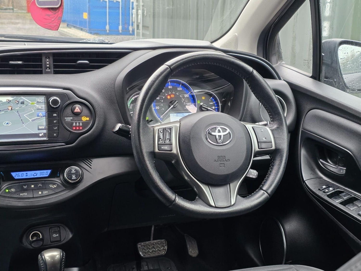Used Toyota Yaris 2014 for sale - 77026418: Photo 35
