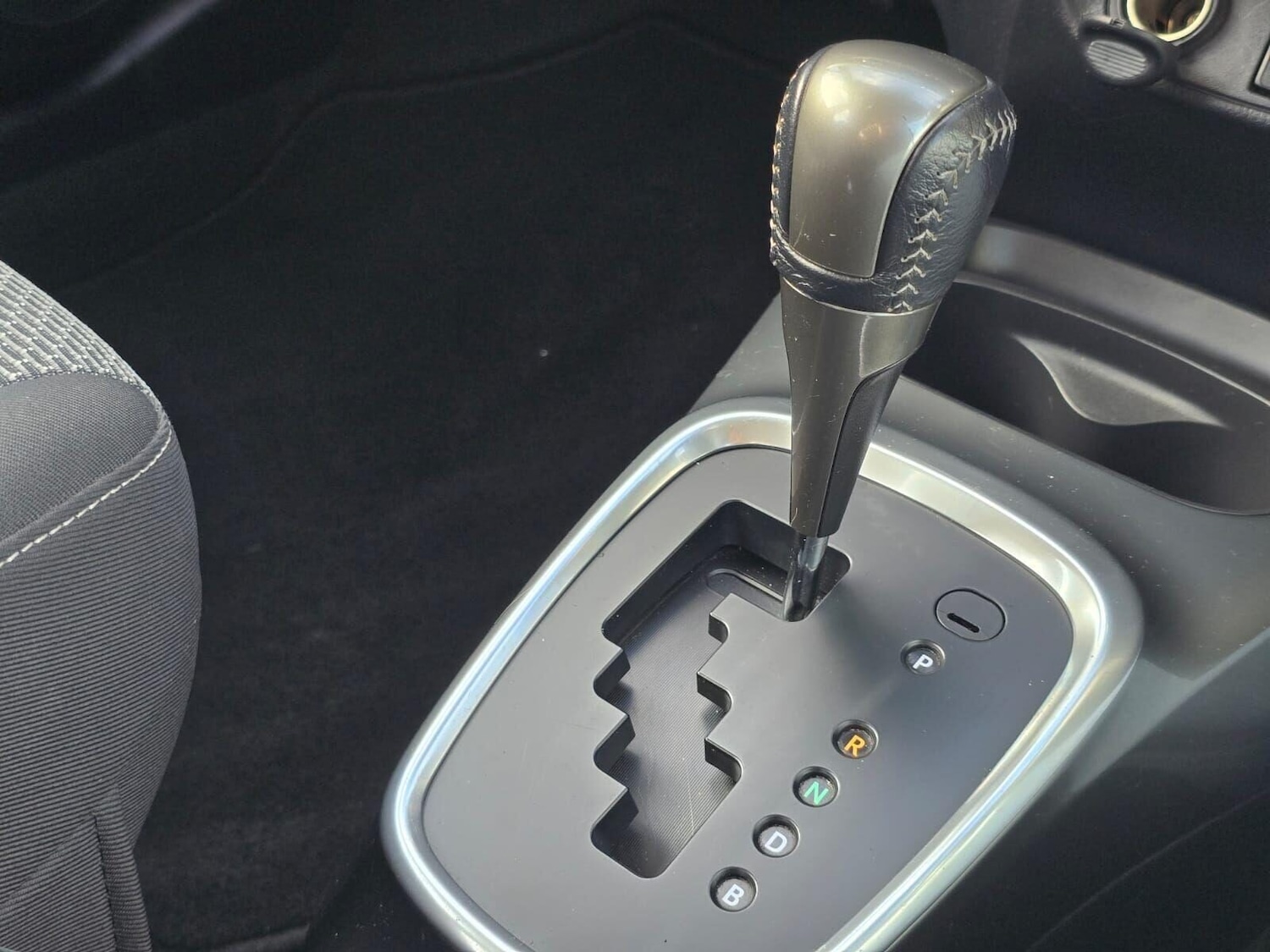 Used Toyota Yaris 2015 for sale - 76416337: Photo 25