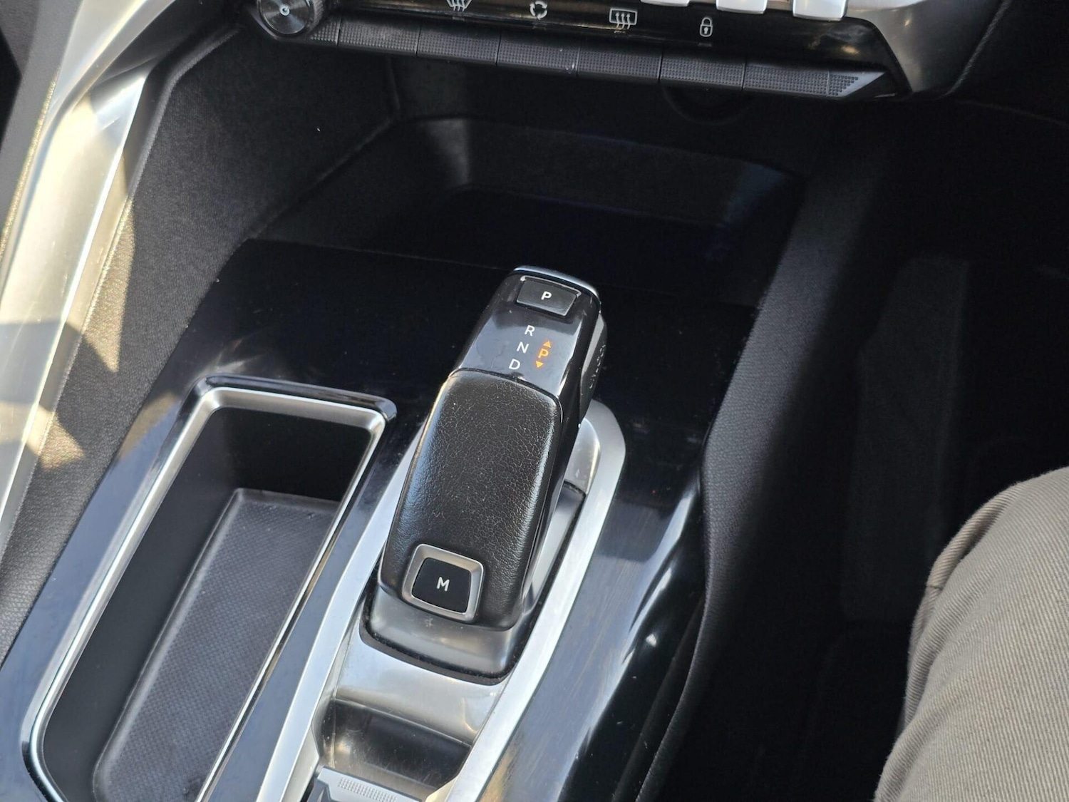 Used Peugeot 5008 2018 for sale - 77382204: Photo 27