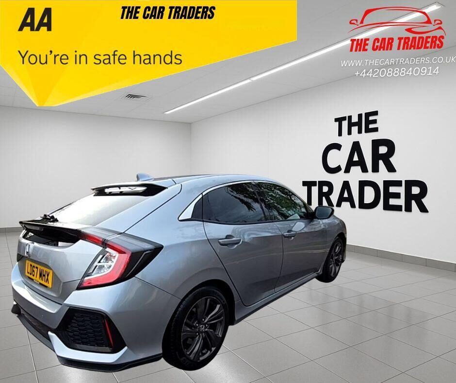 Used Honda Civic 2017 for sale - 76428821: Photo 5