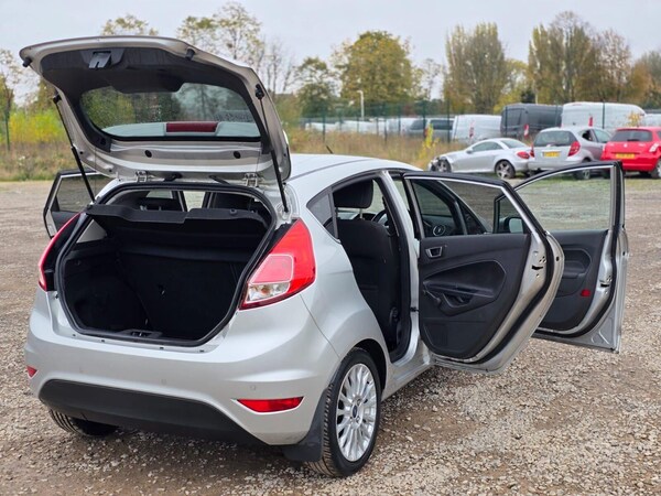 Used Ford Fiesta 2013 for sale - 75426783: Photo 24
