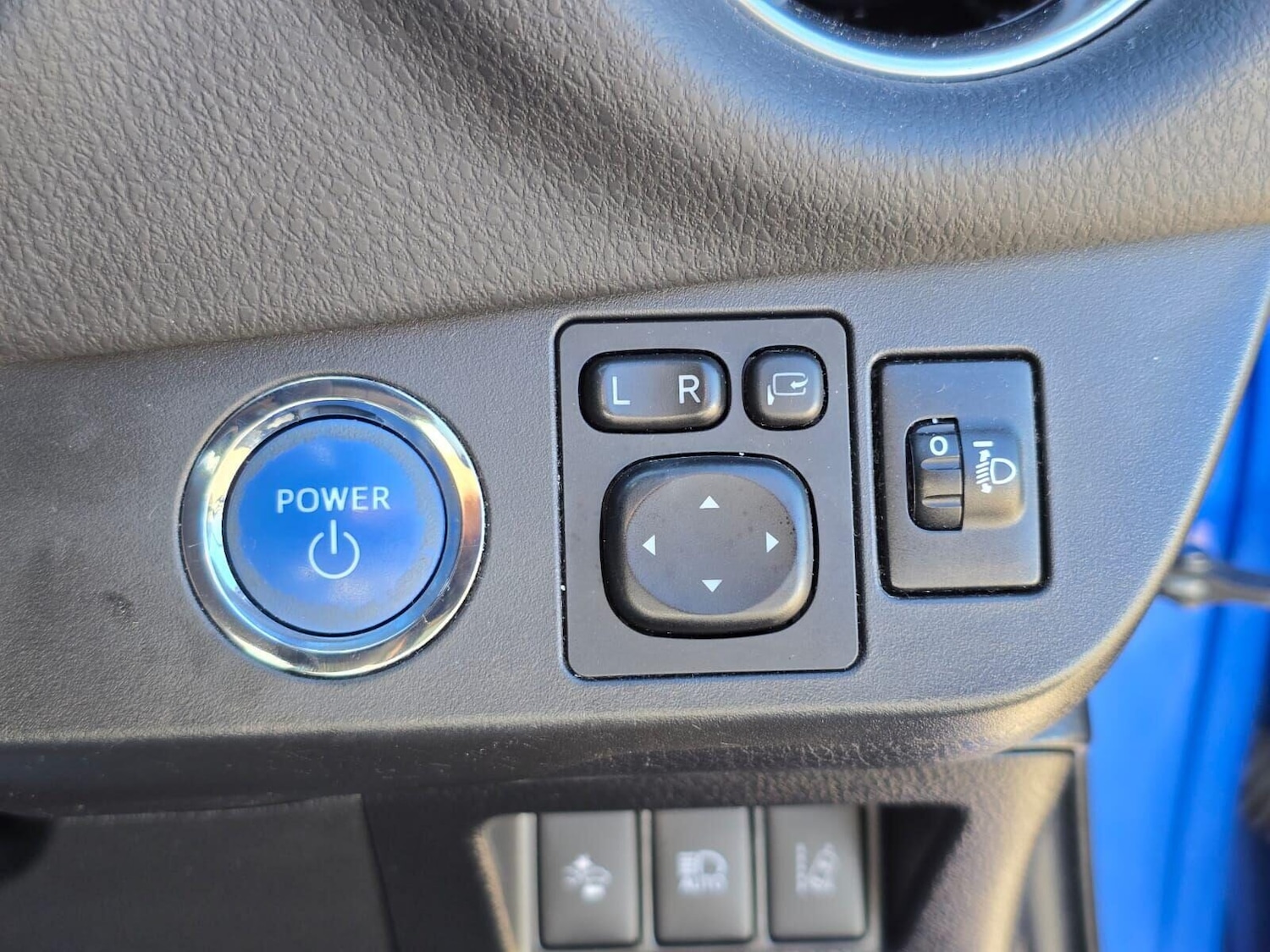 Used Toyota Yaris 2017 for sale - 75987380: Photo 27