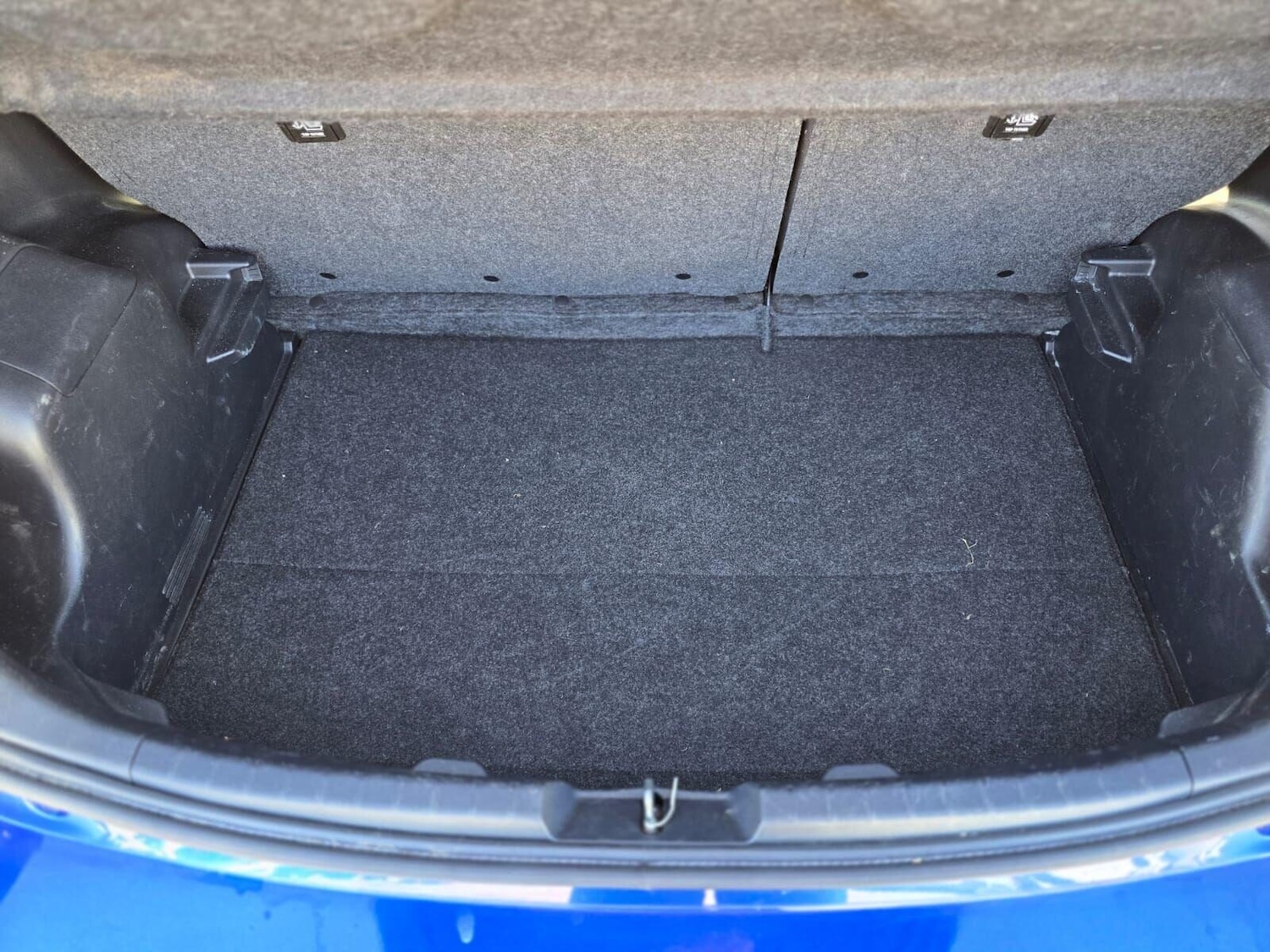 Used Toyota Yaris 2017 for sale - 75987380: Photo 37