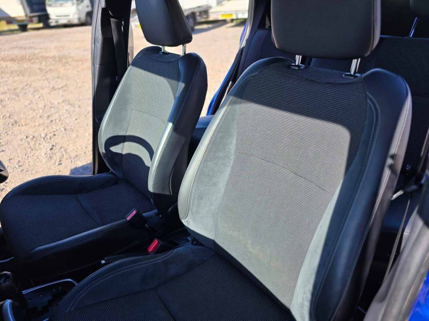 Used Toyota Yaris 2017 for sale - 75987380: Photo 38