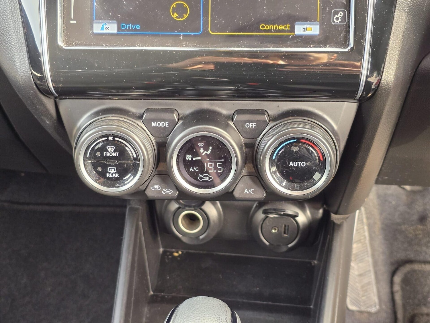 Used Suzuki Swift 2019 for sale - 77236160: Photo 30