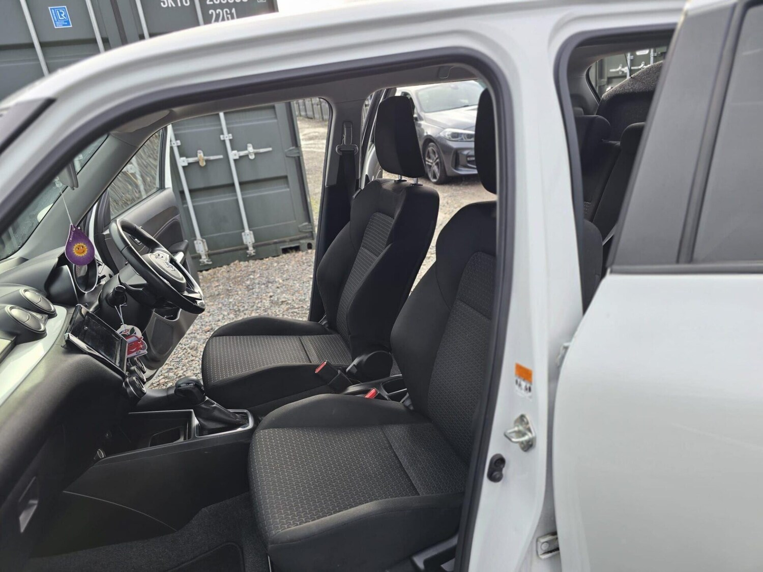 Used Suzuki Swift 2019 for sale - 77236160: Photo 38