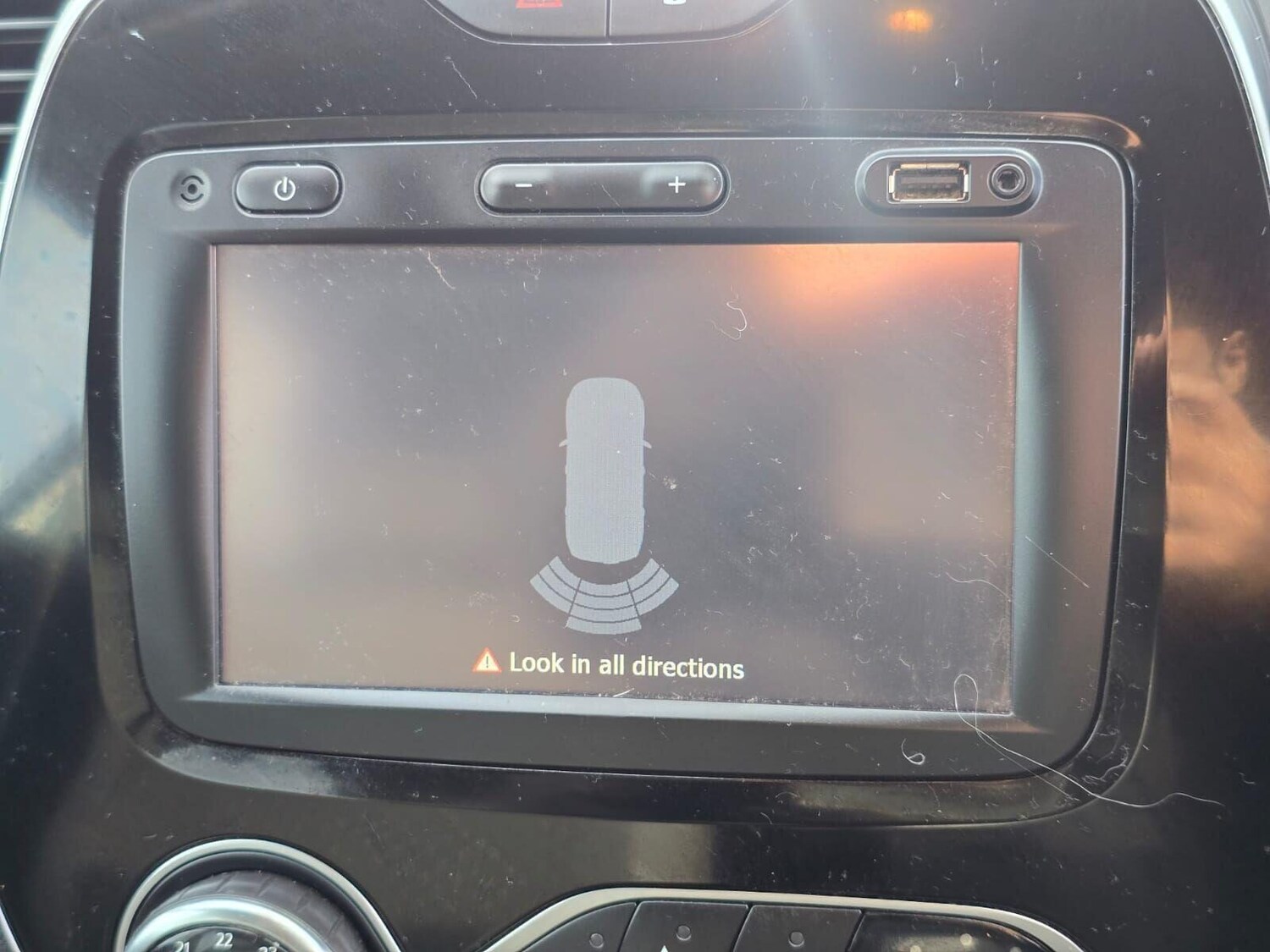 Used Renault Captur 2017 for sale - 76368796: Photo 29