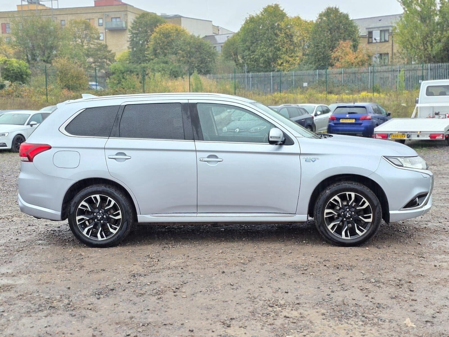 Used Mitsubishi Outlander 2017 for sale - 76232944: Photo 13