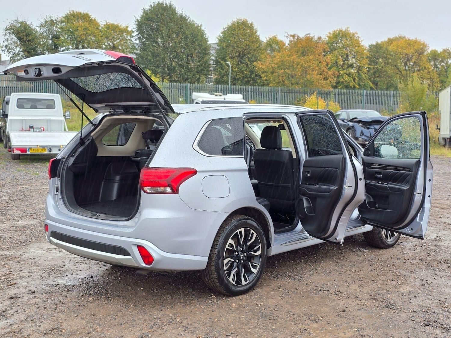 Used Mitsubishi Outlander 2017 for sale - 76232944: Photo 15