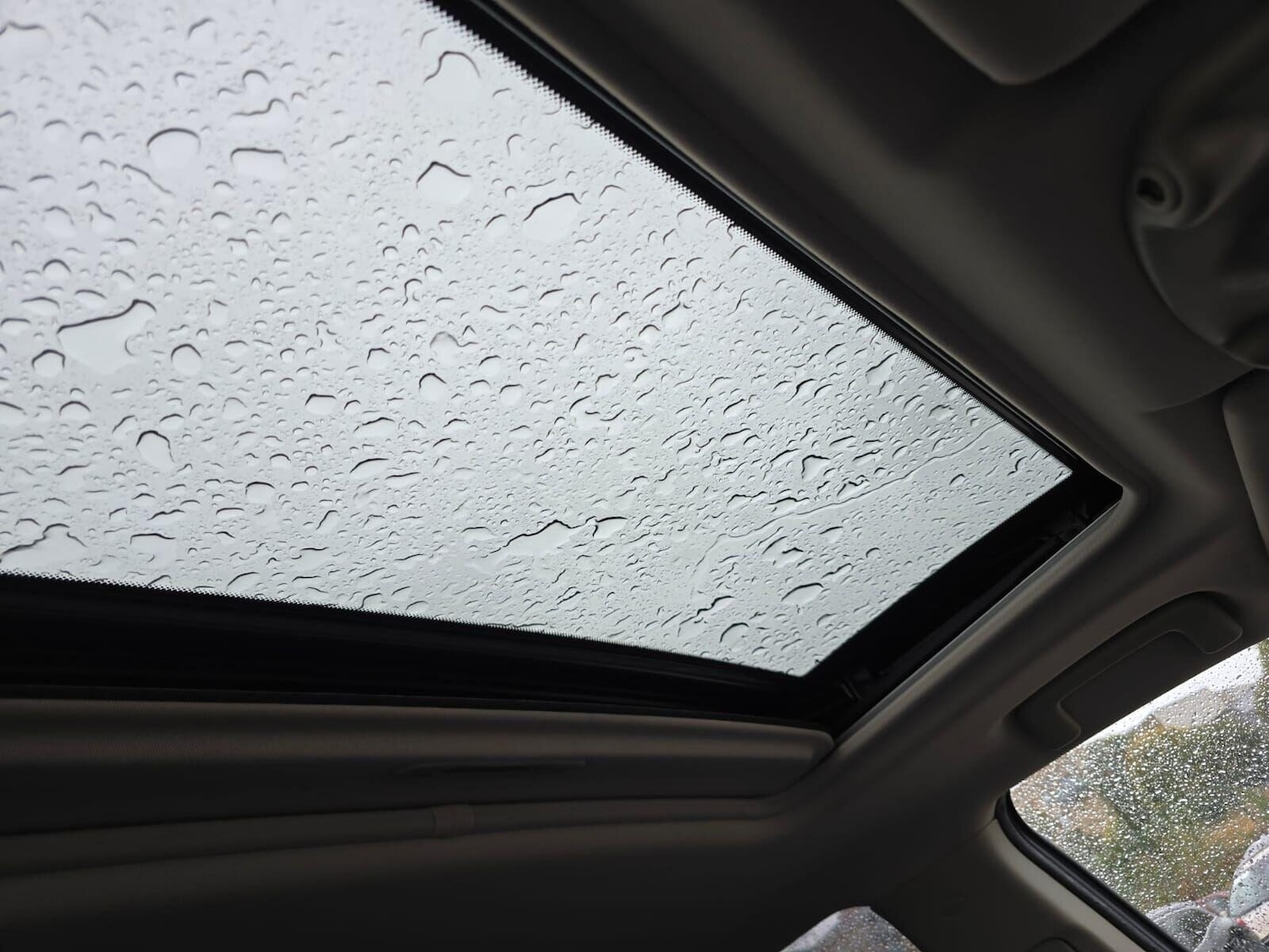 Used Mitsubishi Outlander 2017 for sale - 76232944: Photo 33