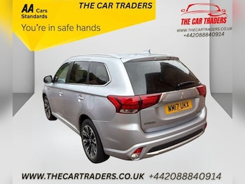 Used Mitsubishi Outlander 2017 for sale - 76232944: Photo 3