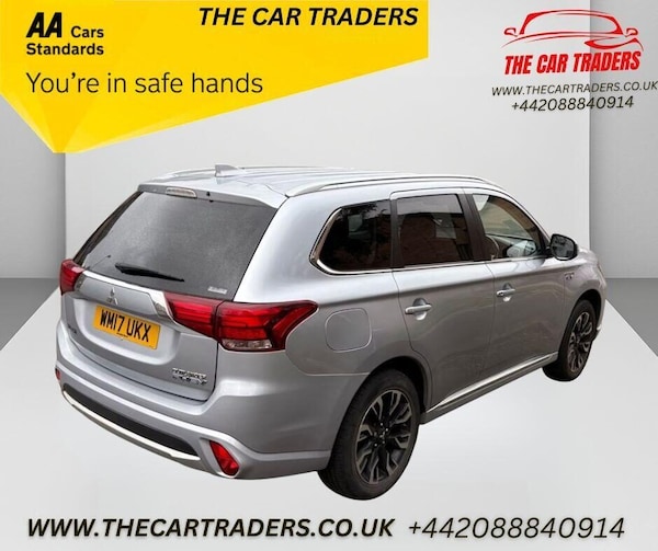 Used Mitsubishi Outlander 2017 for sale - 76232944: Photo 4