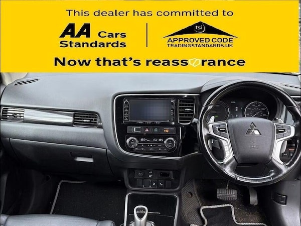 Used Mitsubishi Outlander 2017 for sale - 76232944: Photo 5