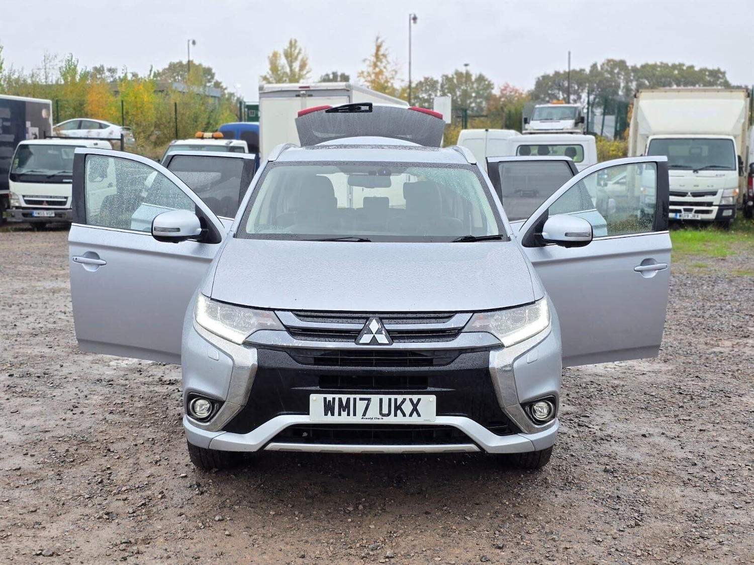 Used Mitsubishi Outlander 2017 for sale - 76232944: Photo 7