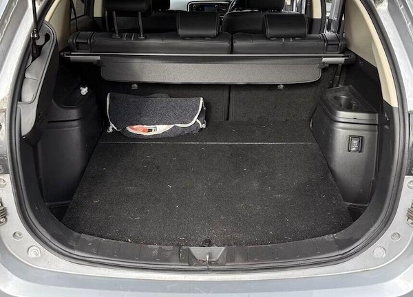Used Mitsubishi Outlander 2017 for sale - 76232944: Photo 8
